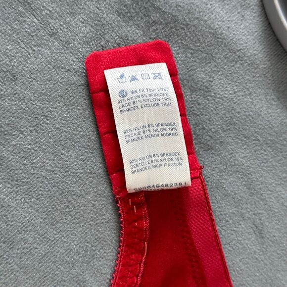 Vintage Vassarette Bra Size 34C Second Skin Satin Red Lace Underwire 75-014 - Picture 10 of 10